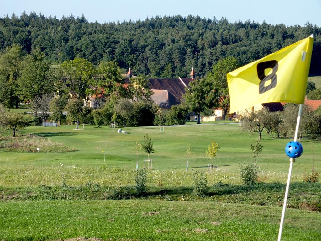 Hotel-Gasthof Die Post Brennerei Frankenhoehe Schillingsfürst Exteriör bild