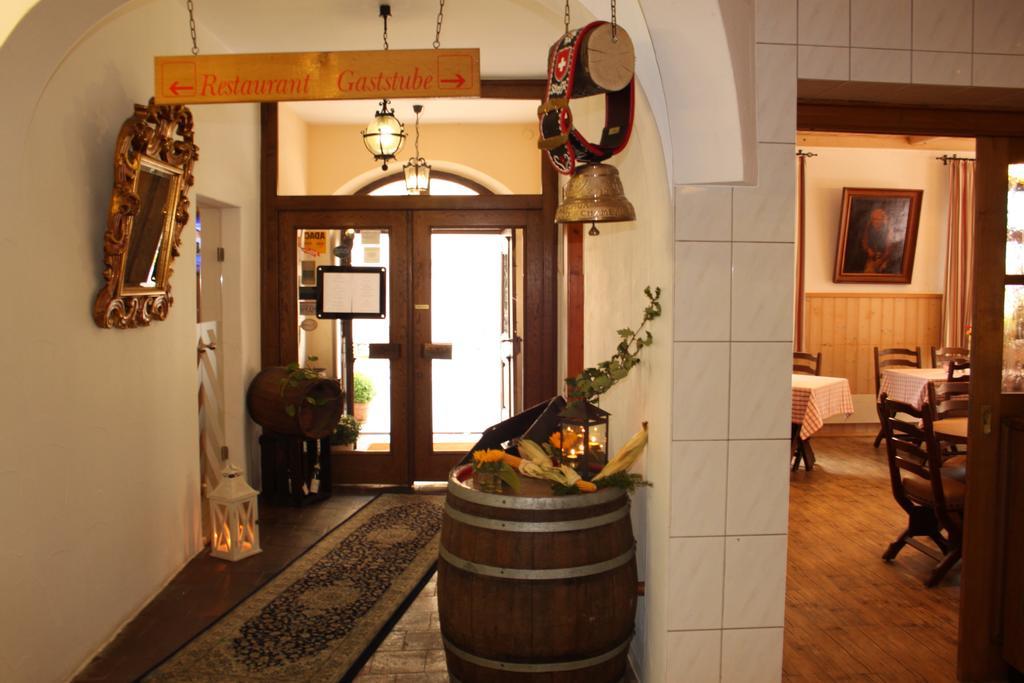 Hotel-Gasthof Die Post Brennerei Frankenhoehe Schillingsfürst Exteriör bild